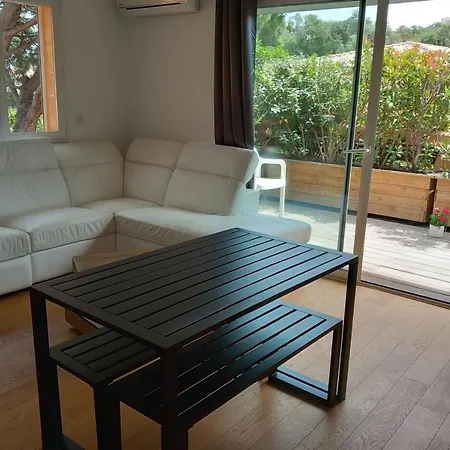 Cosy Cocoon With Balcony Close To The Sea Porto Vecchio